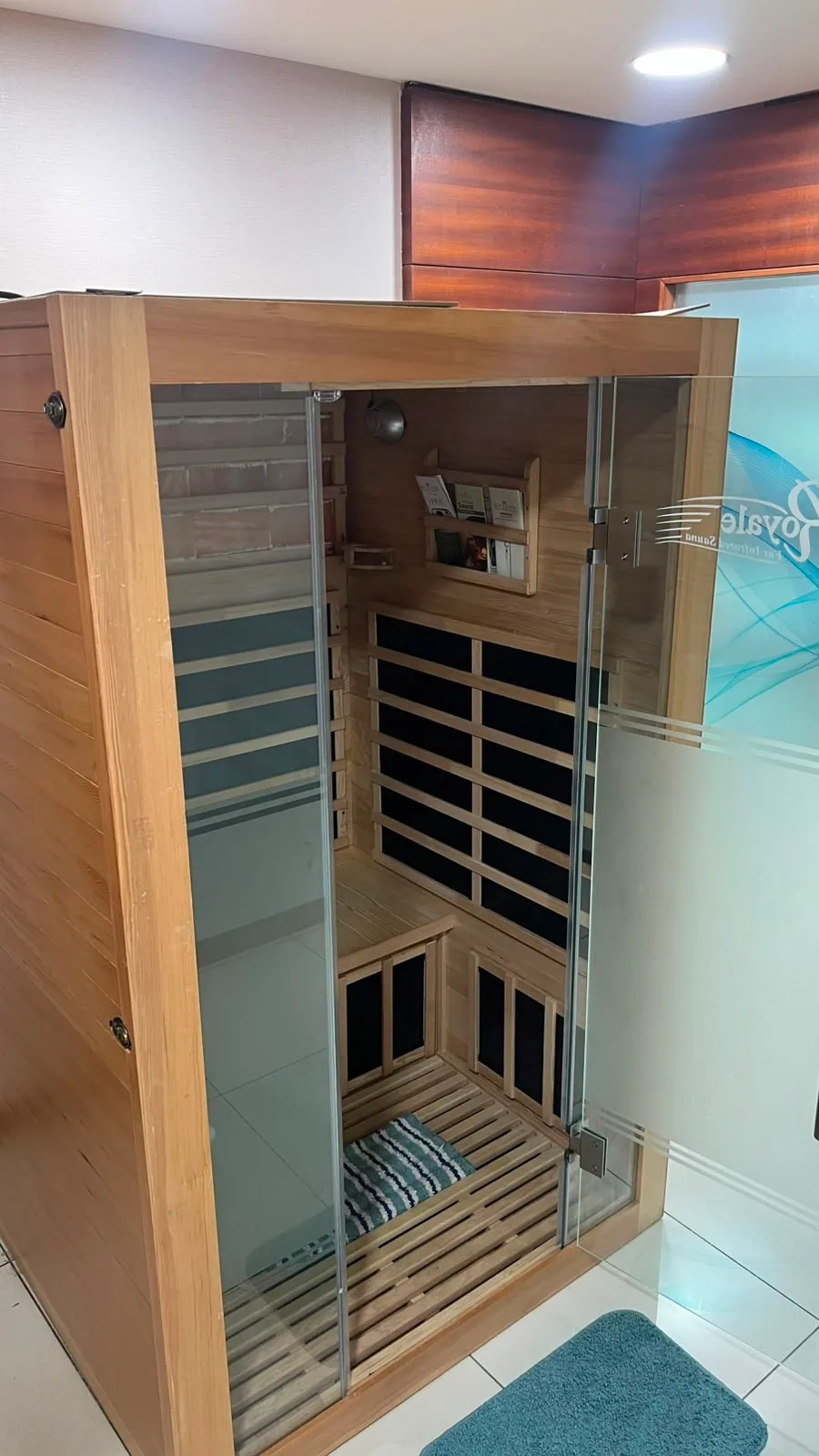 Comfortable, guided wellness environment at Helios